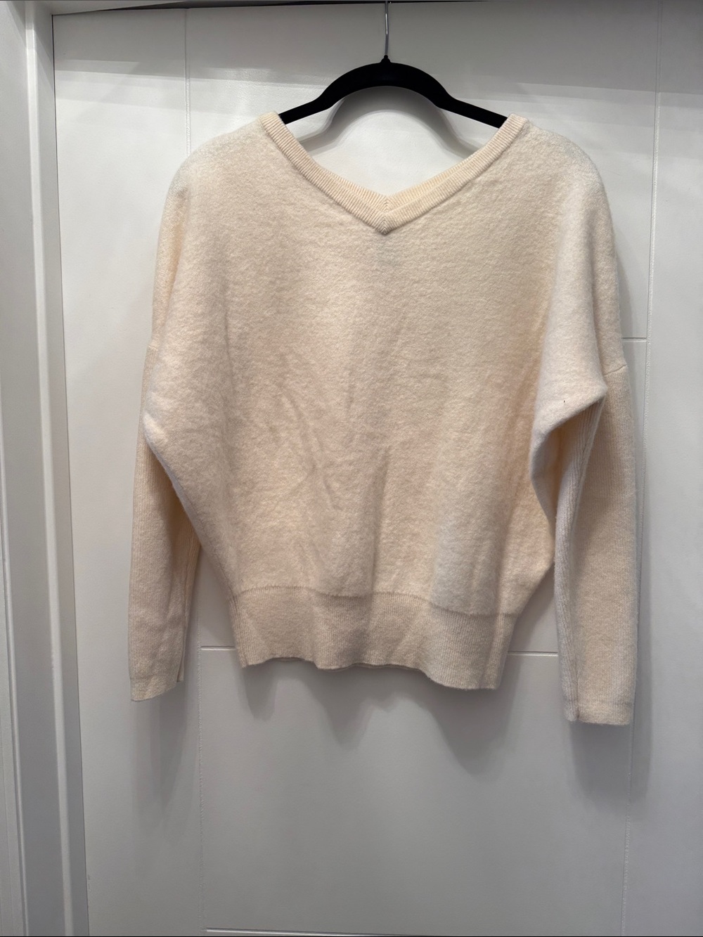 Maeve "Charley" Relaxed Cashmere V-Neck Sweater
